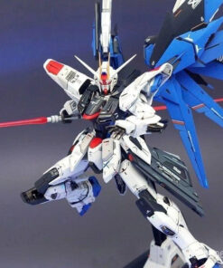 Gundam MG 6650 Freedom Ver 2.0 Daban Mô hình nhựa lắp ráp 1/100 (kèm Base, decal nước gốc)